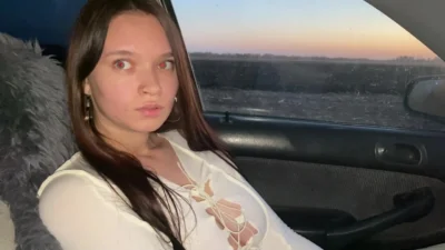 My Best Friend’s Girlfriend Sucked My Dick In The Car For Only 10 dollars. What a Slut.