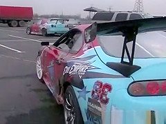 Exposed Tits in Rally