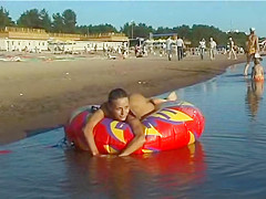 Spy nude girl picked up by cam at nude beach